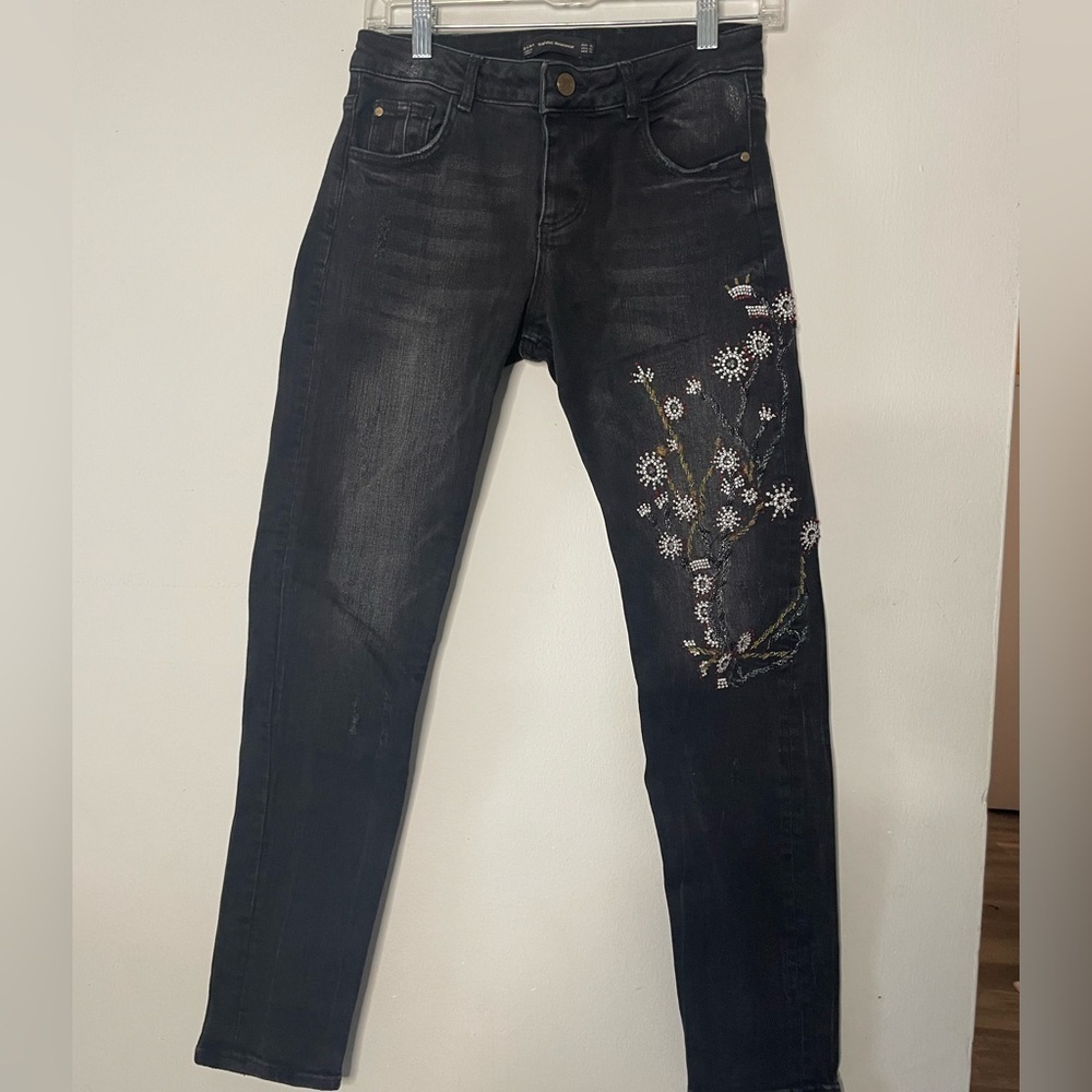 Zara Black Jeans with Purple Floral Design - Picture 3 of 11